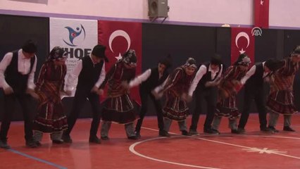 Muş'ta "Okul Sporları Halk Oyunları Yarışması" Düzenlendi
