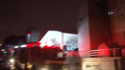 Avcılar Cihangir Cami'nde yangın