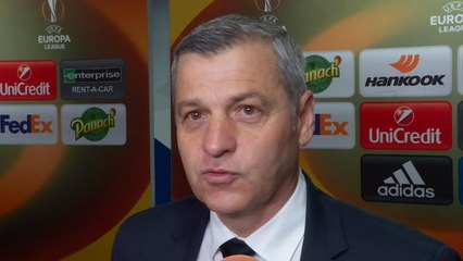 16es - Genesio: "Nous sommes qu'à la mi-temps du match"