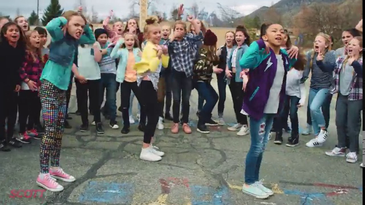 GRADE SCHOOL DANCE BATTLE! BOYS VS GIRLS! __ ScottDW - We Came To Dance