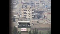 YPG'li teröristler sınırdaki evleri tek tek  boşalttı