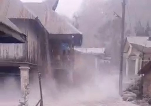 Villagers Near Sinabung Volcano Say Ash Cloud Turned Day Into Night