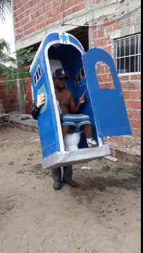 Le meilleur déguisement de l'année... Tellement drôle