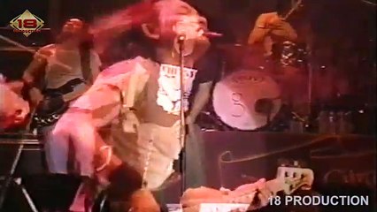 LIHATT !!! Pasha 'UNGU' Buka Baju Saat Konser ini ..Penonton Histeris