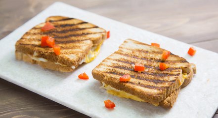 اللازانيا المشوية مع الجبنة اللذيذة