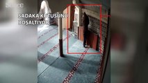 Bursa'da bir camide sadaka kutusunu boşalttı