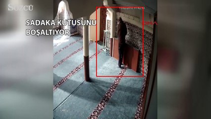 Bursa'da bir camide sadaka kutusunu boşalttı