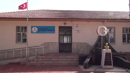 Minik Yüreklerden Mehmetçik'e Mektup