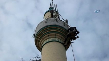 Burhaniye'de 57 Yıllık Minare Ustası İş Başında