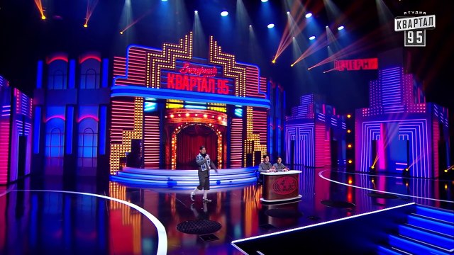 Жена Порошенко и 'обычные люди' поздравили президента до слез - Новости Вечернего Квартала Лучшее