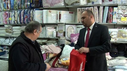 Karabük’te esnafa Türk bayrağı dağıtıldı