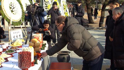 실향민 망배단 합동차례·현충원 참배...설날 표정 / YTN