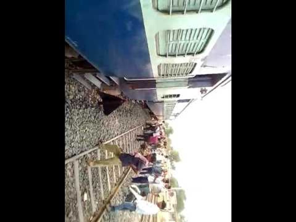 rajyarani express derailed in saharsa at bihar