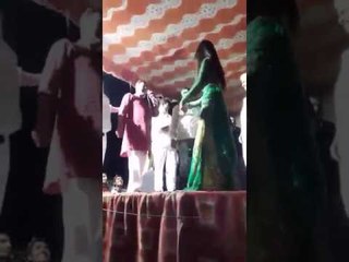 Constables dances with bar girls in gonda up