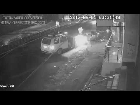 Delhi police shows their action caught thief's