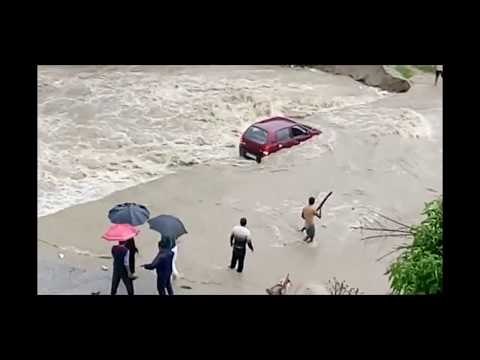 उत्तराखंड: लगातार हो रही बारिश से सड़कें बनी समंदर II Due to heavy rains in Uttrakhand