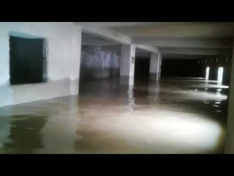 जमशेदपुर : चारों ओर पानी से घिरा जायदा मंदिर, पुजारी ने की मदद करने की अपील