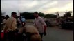 भाजपाई की कार रोकी तो दरोगा को छूने पड़े पैर, Police man touch feet of bjp leader in achalda