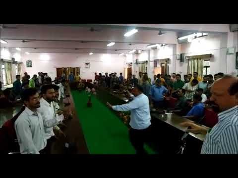 हल्द्वानी MBPG कालेज की बैठक में चुनाव की डेट को लेकर हुआ हंगामा