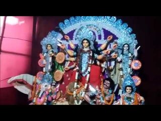 पूजा पंडालों में वैष्णो देवी मंदिर व द्वादश ज्योतिर्लिंग भी