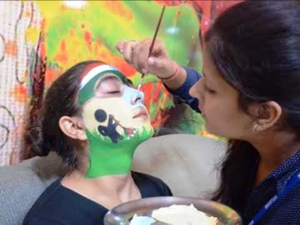बरेली में स्वच्छता के लिए जनता को जागरूक करने उ...