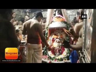 नए साल के स्वागत में देश के बड़े-बड़े मंदिरों में की गई पूजा-आर्चना