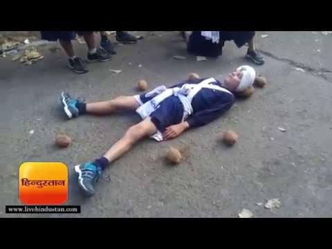 अलीगढ़ में नगर कीर्तन में बिखरा आस्था व आपसी सौहार्द का रंग