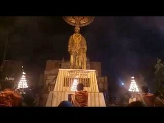 वाराणसी में स्वामी विवेकानंद की महाआरती