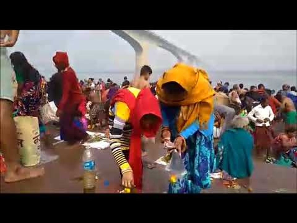 माघी पूर्णिमा पर गंगा और कोसी के संगम पर स्नान को उमड़े श्रद्धालु