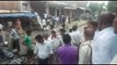 गोरखपुर: व्यापारी की पिटाई से भड़का गुस्‍सा, दुकानें बंद II Shopkeeper beaten in Kushinagar