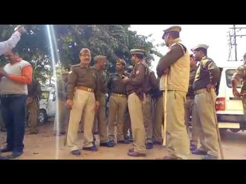 उत्तर प्रदेश समाचार II जिला जेल में कैदियों के पास से मिले मोबाइल