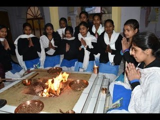 Скачать видео: यूपी बोर्ड हाईस्कूल और इंटरमीडिएट की परीक्षाएं आज से शुरू II UP Board Exam