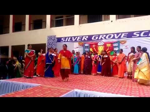 उत्तर प्रदेश समाचार II रैंप पर जब मॉम ने किया कैट वॉक