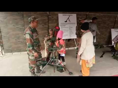 सेना के आधुनिक हथियारों को करीब से जानने का मिला मौका