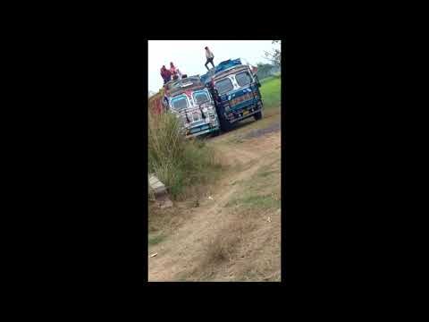 यूपी समाचार II ओवरलोड ट्रकों से अवैध वसूली कर मालामाल हो गयी पुलिस