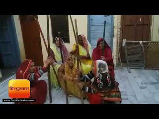 लठामार होली में हुरियारिनों ने तैयारी शुरू कर दी II Lath mar Holi Mathura