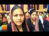 ट्रांसपोर्टर प्रकाश पांडे की पत्नी,माता पिता लोगों के साथ धरने पर बैठे