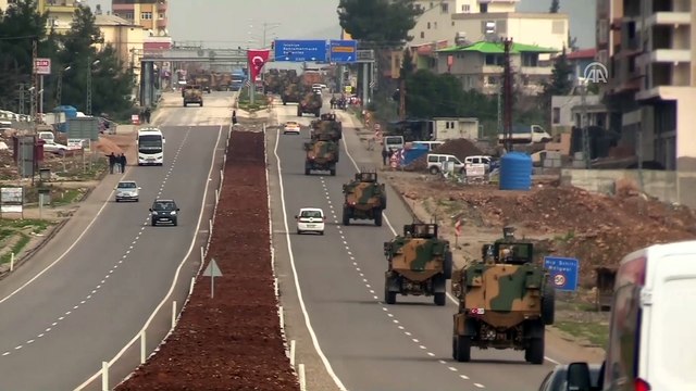 Zeytin Dalı Harekatı - Terör mevzileri topçu birliklerince vuruluyor - HATAY