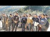 कैंप में अधिकारी और डॉक्टर समय पर नहीं आने से भड़के लोग II Dehradun video