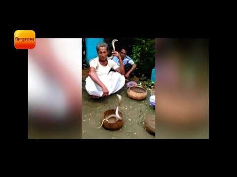 जमशेदपुर : सांपों को गले में लपेटकर निकाली पालकी यात्रा II snake are wrapped in the neck , Jharkhand