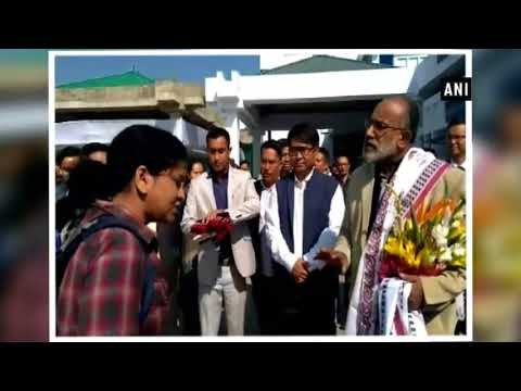 फ्लाइट लेट होने पर केंद्रीय मंत्री केजे एल्फोंस पर फूटा महिला का गुस्सा