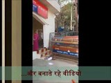 woman anger on bakarganj police chowki bareilly