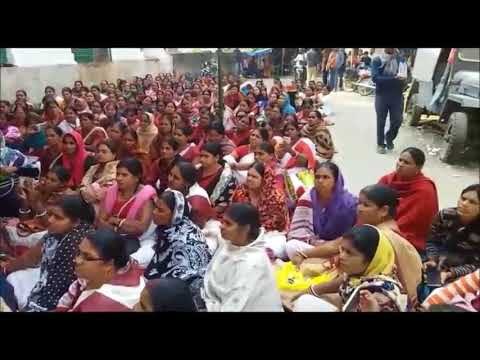 नियमित सेवा की मांग को लेकर बिहार आंगनबाड़ी कर्मचारी संघ ने धरना दिया