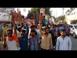 कानपुर में कन्हैया कुमार के विरोध में लाठियां ले सड़क पर उतरे भगवाधारी