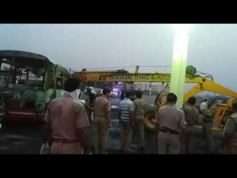 Nearly 24 Passangers dies in accident between truck and bus in bareilly of UP