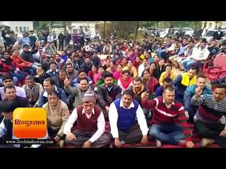 मंडलभर के बिजली कर्मचारियों और अधिकारियों ने कार्यबहिष्कार कर दिया धरना