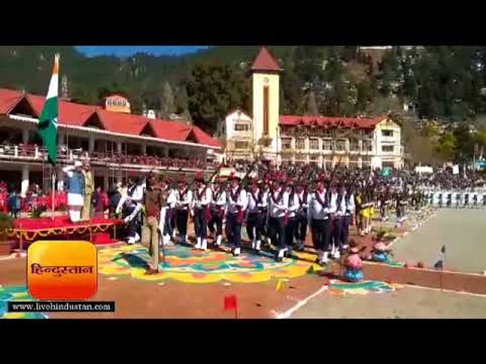 अल्मोड़ा में पुलिस लाईन में गणतंत्र दिवस के मौके पर भव्य परेड आयोजित