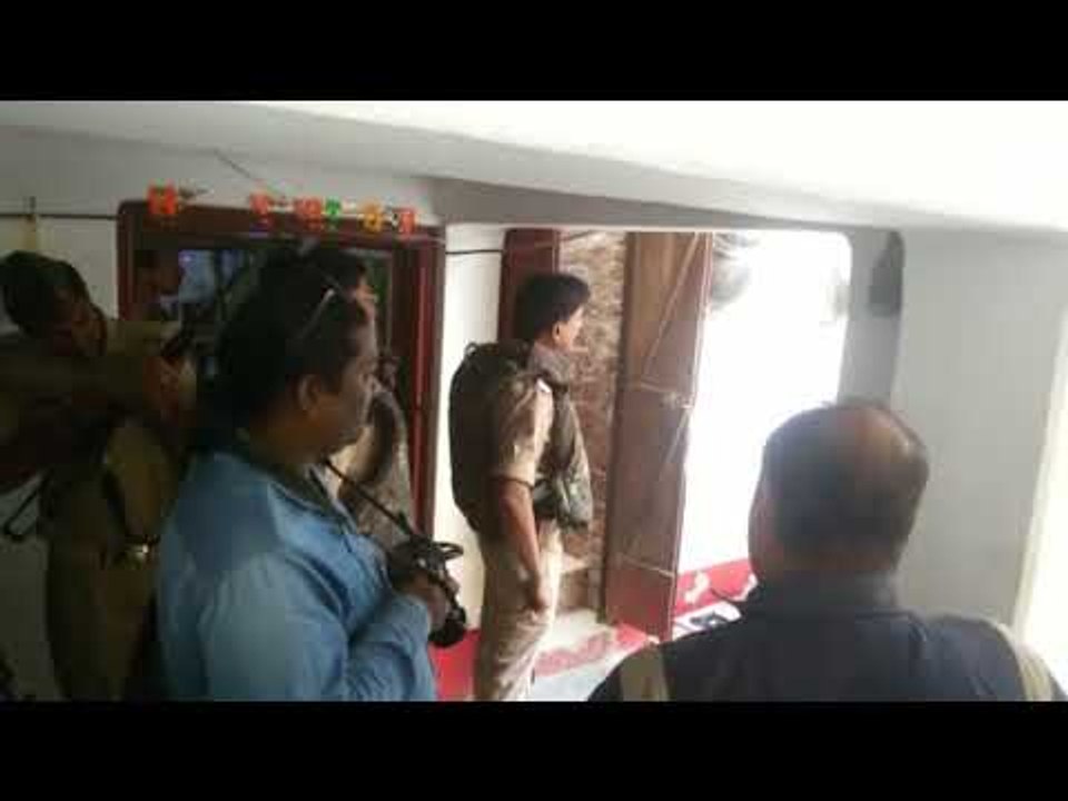 पत्नी की जान लेने के बाद खुद को मारी गोली, पुलि...