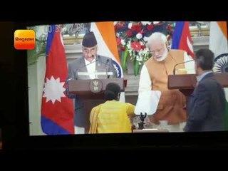 .. और जब सुषमा ने  पिलाया नेपाल के प्रधानमंत्री को पानी