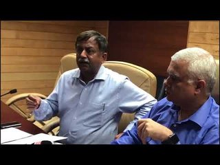 Prashant Trivedi Chief Secretary of Medical and Health addressing media on Farrukhabad case